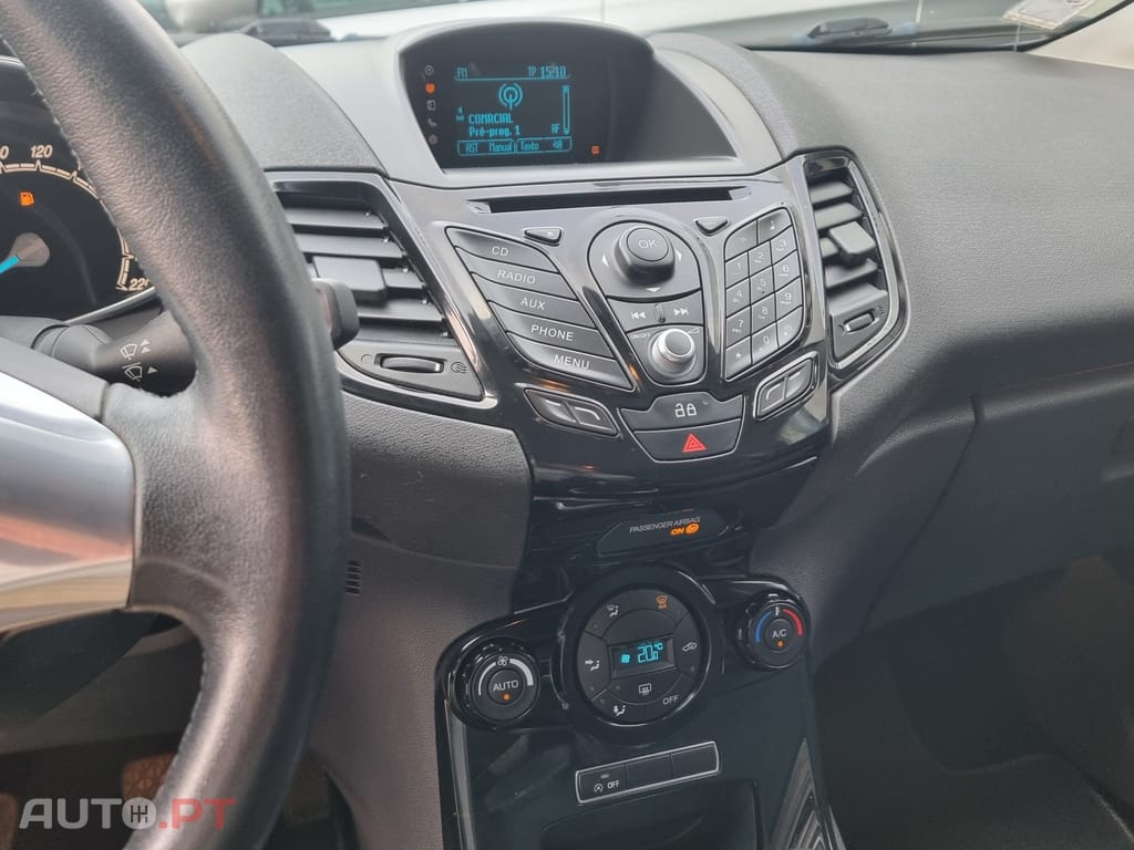 Ford Fiesta 1.0 T EcoBoost Titanium