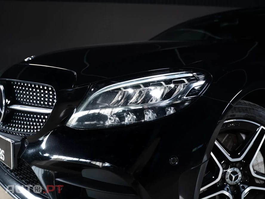Mercedes-Benz C 300 e AMG Line