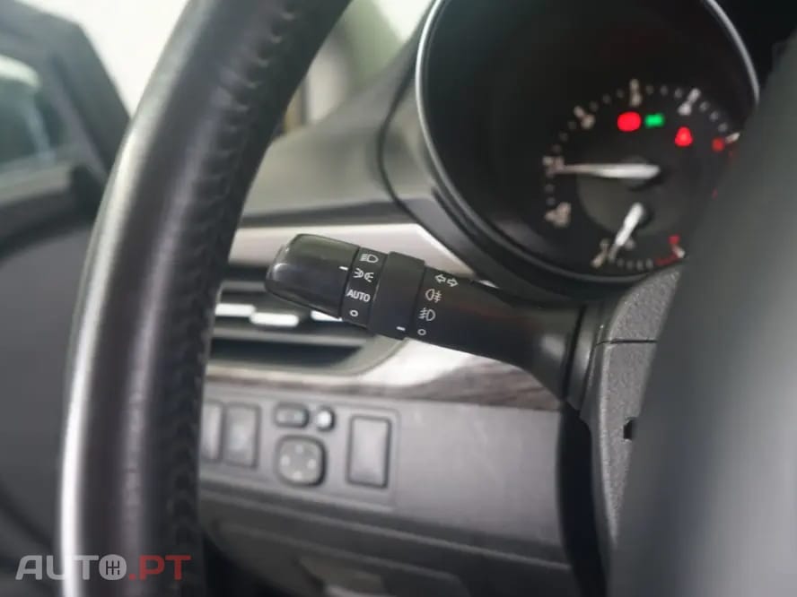 Toyota Avensis Touring Sports 2.0 D-4D Exclusive