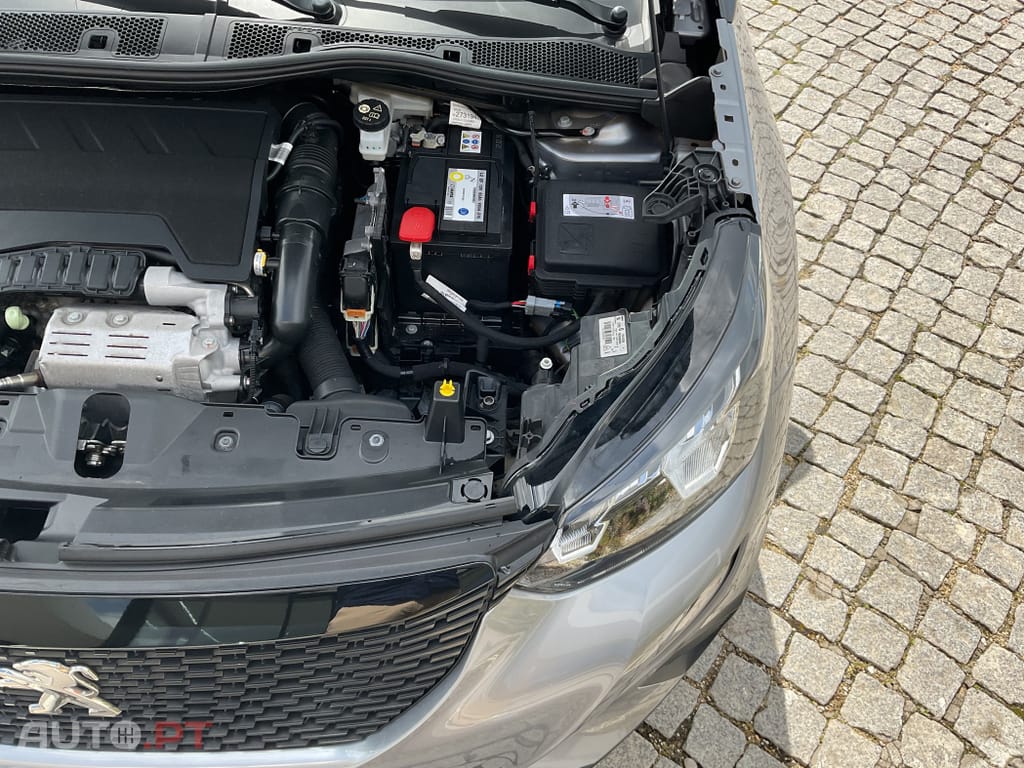 Peugeot 2008 1.2 PureTech Active Pack