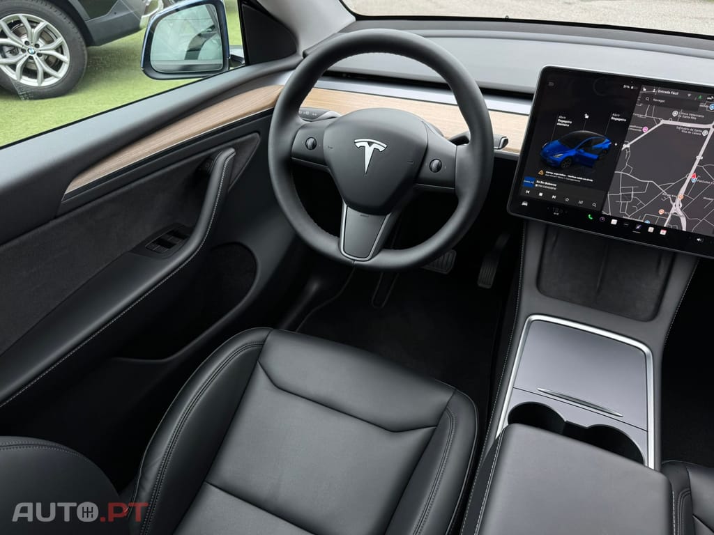 Tesla Model Y Long-Range RWD