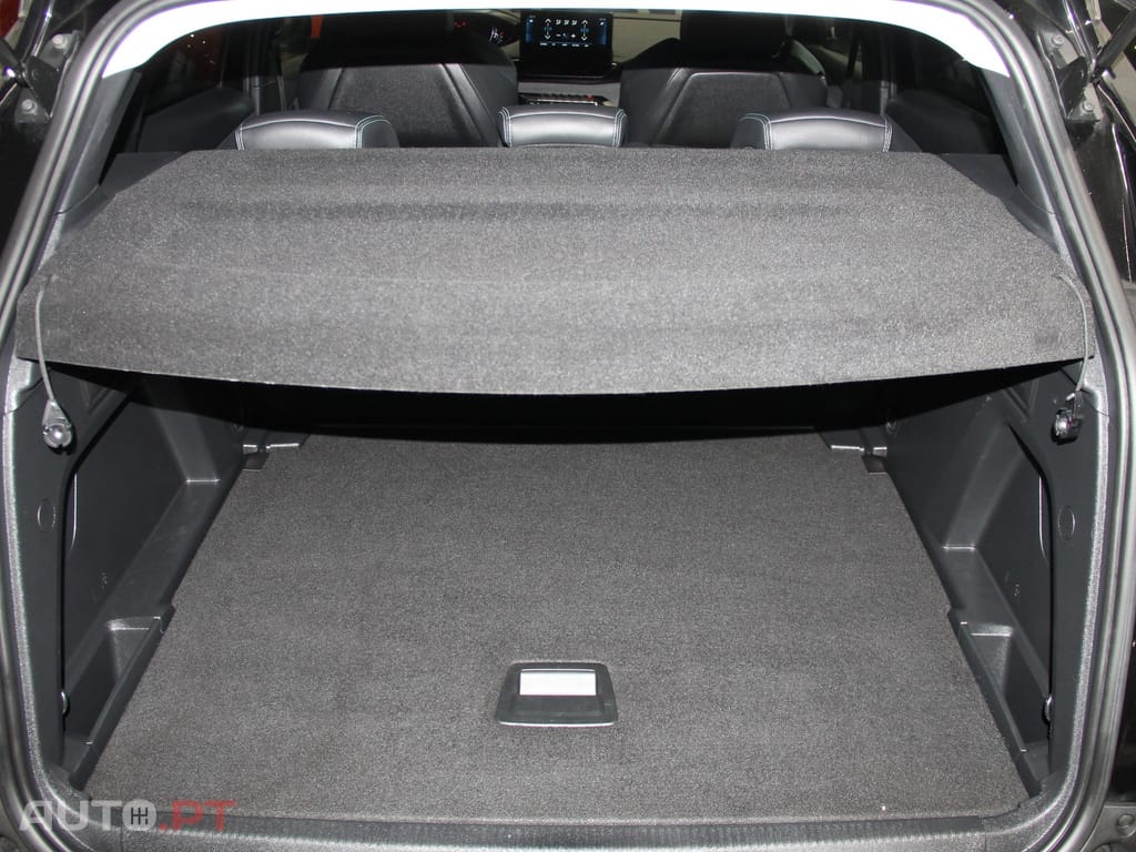 Peugeot 3008 1.5 BlueHDi Active