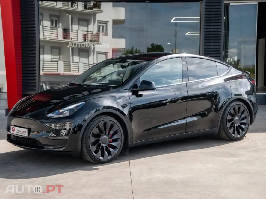 Tesla Model Y Performance Dual Motor AWD