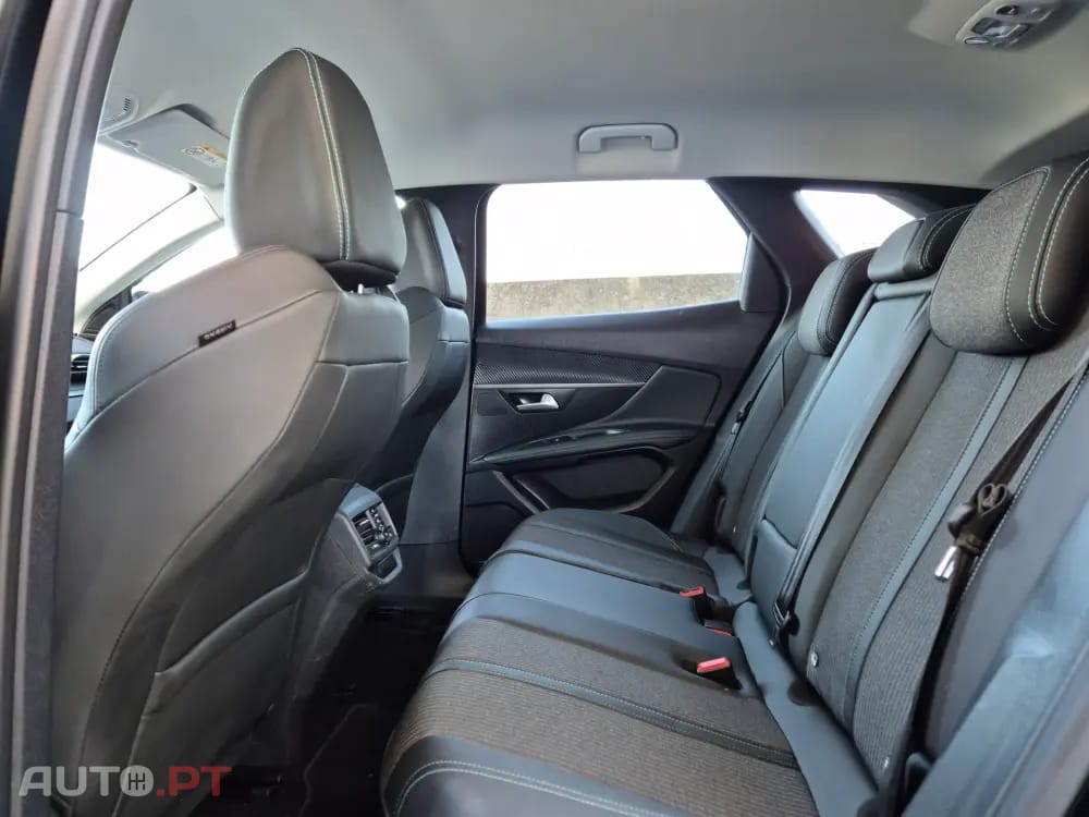 Peugeot 3008 1.5 BlueHDi Allure