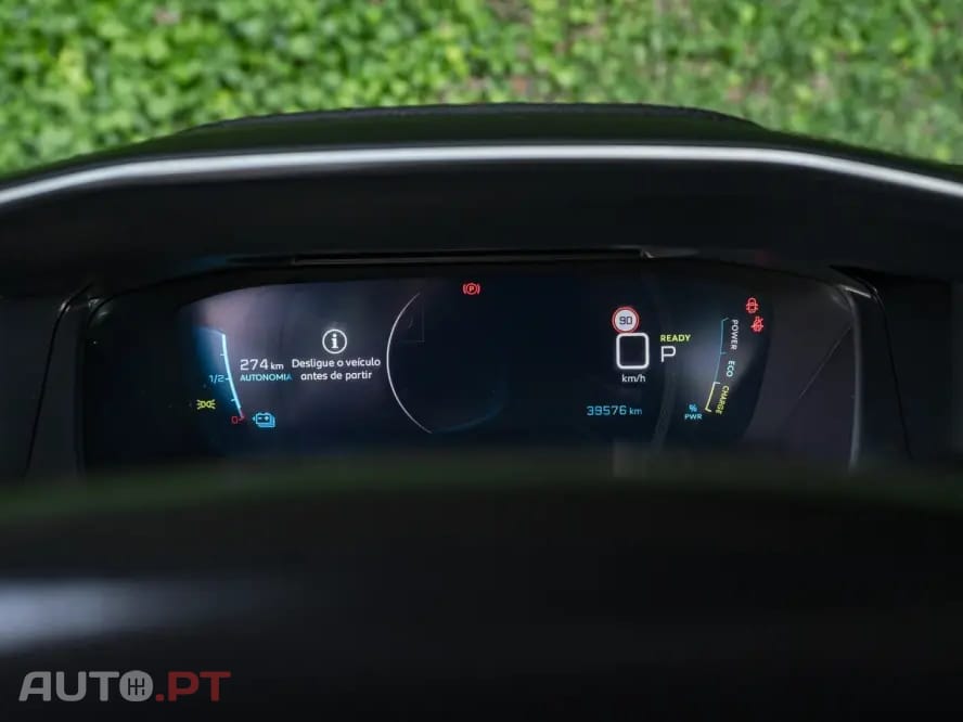 Peugeot E-2008 50 kWh GT