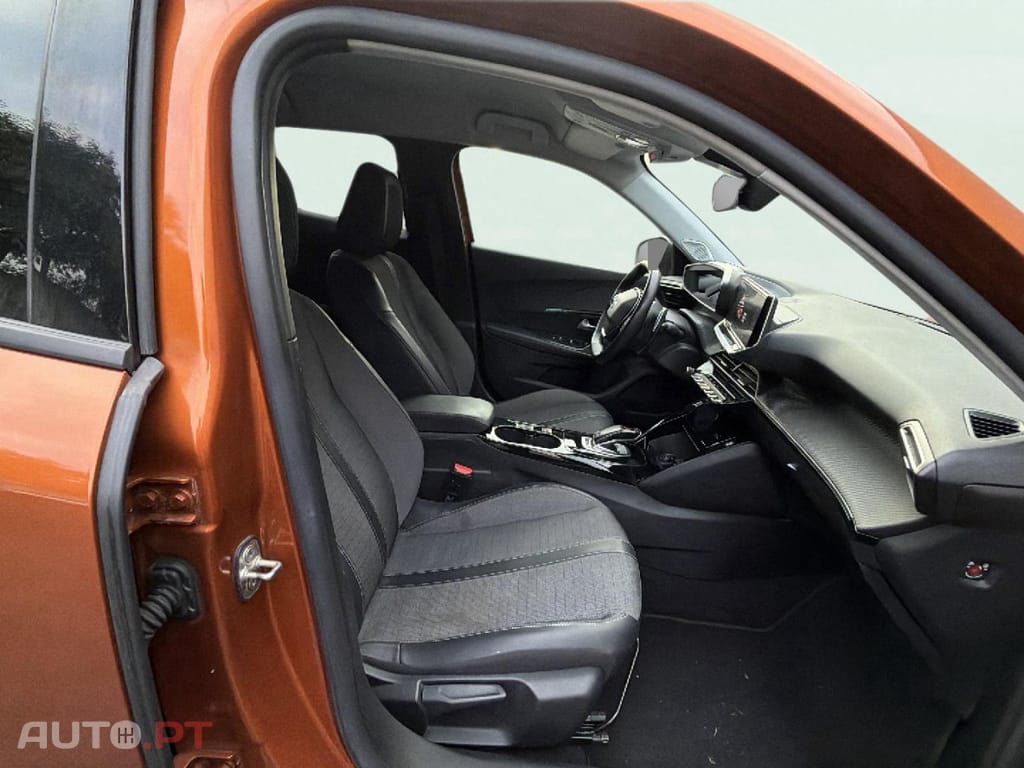 Peugeot 2008 1.2 PureTech Allure