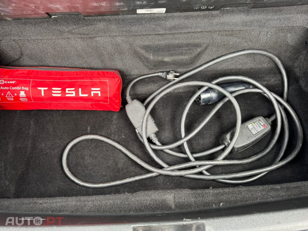 Tesla Model S 60D