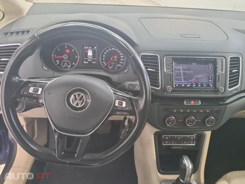 Volkswagen Sharan 2.0 TDI Highline DSG