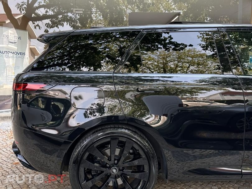 Land Rover Range Rover Sport 3.0 D300 Dynamic HSE