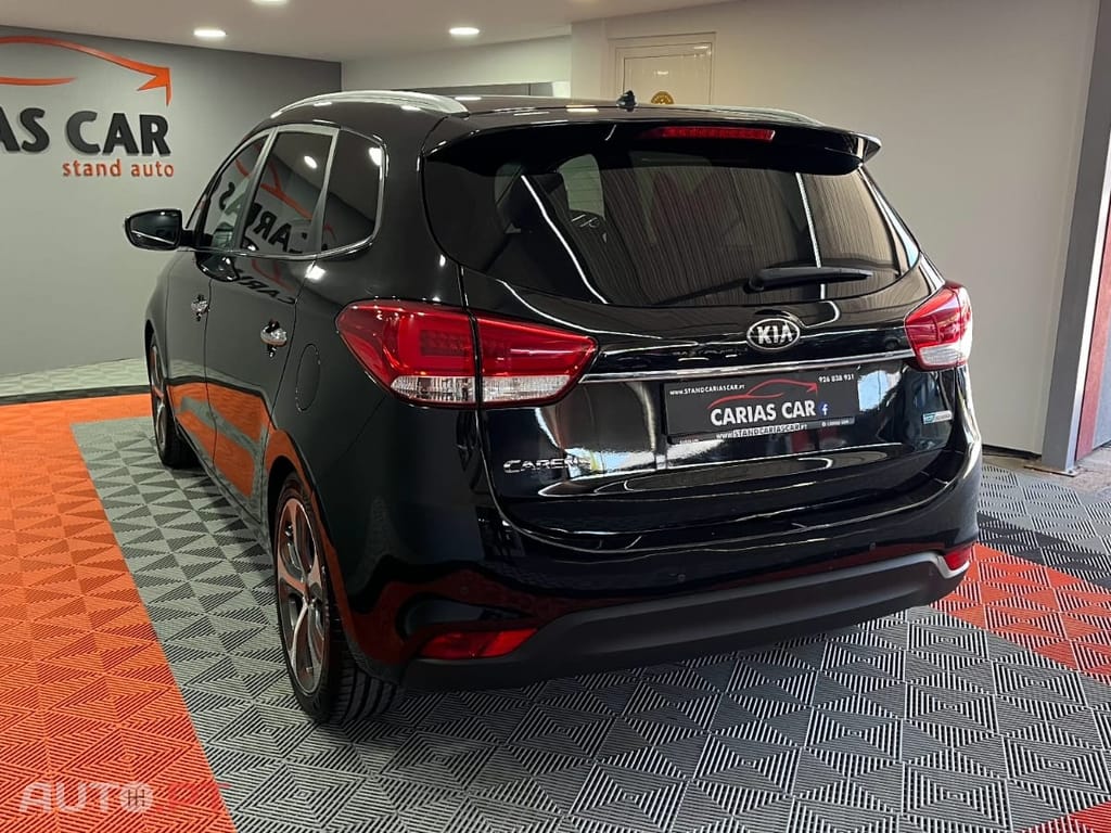 Kia Carens 1.7 CRDi ISG TX