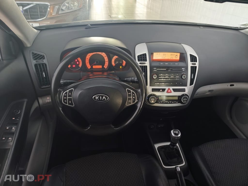 Kia Ceed SW 1.6 CRDi EX