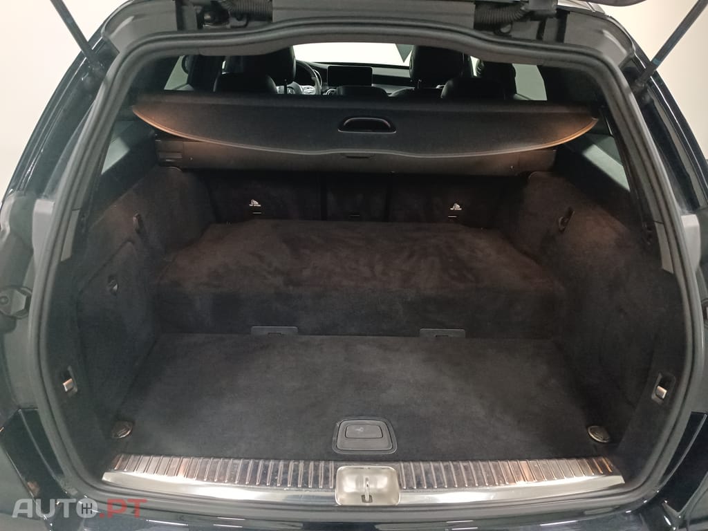 Mercedes-Benz C 300 de  T 9G-TRONIC Night Edition