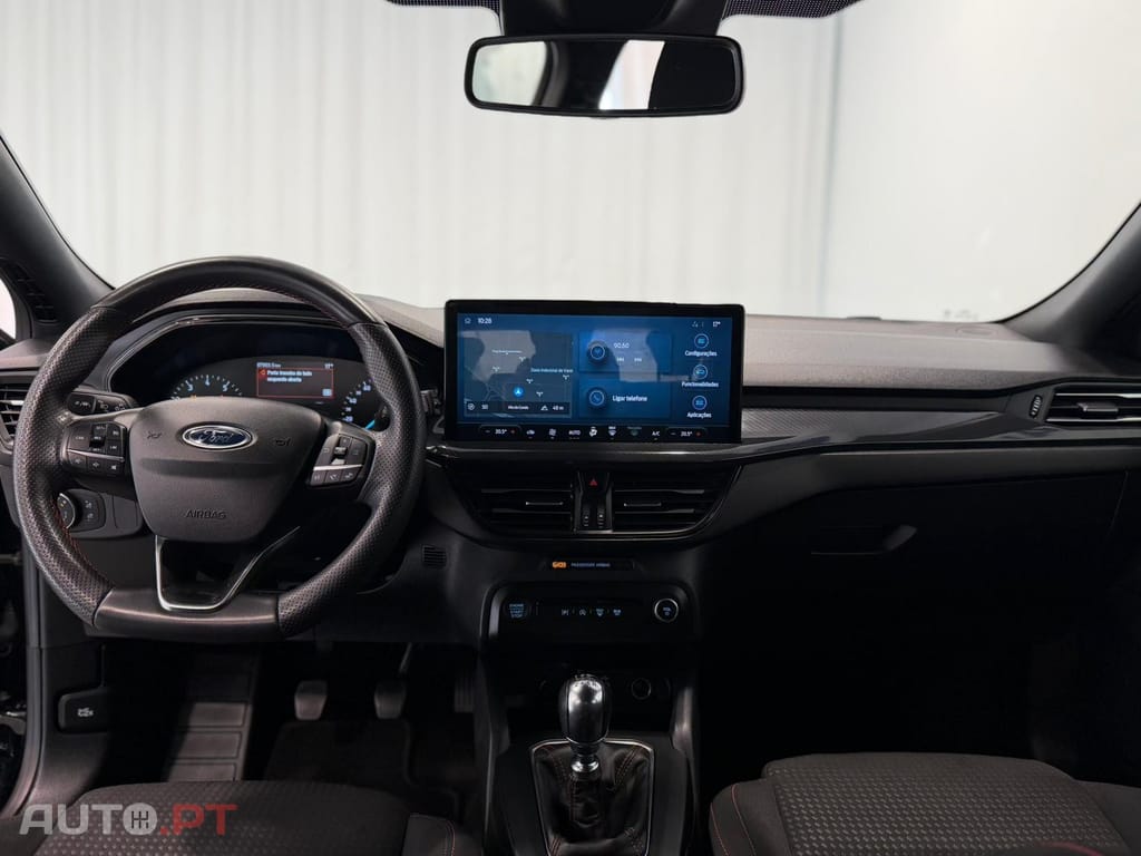 Ford Focus 1.0 EcoBoost MHEV ST-Line