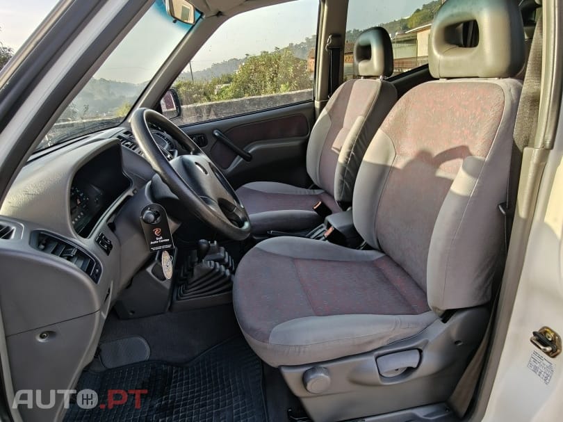 Nissan Terrano II 2.7 TDi S