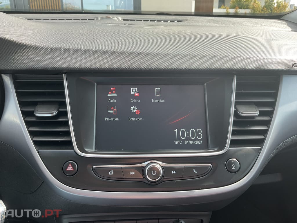 Opel Crossland X 1.2 Business Edition