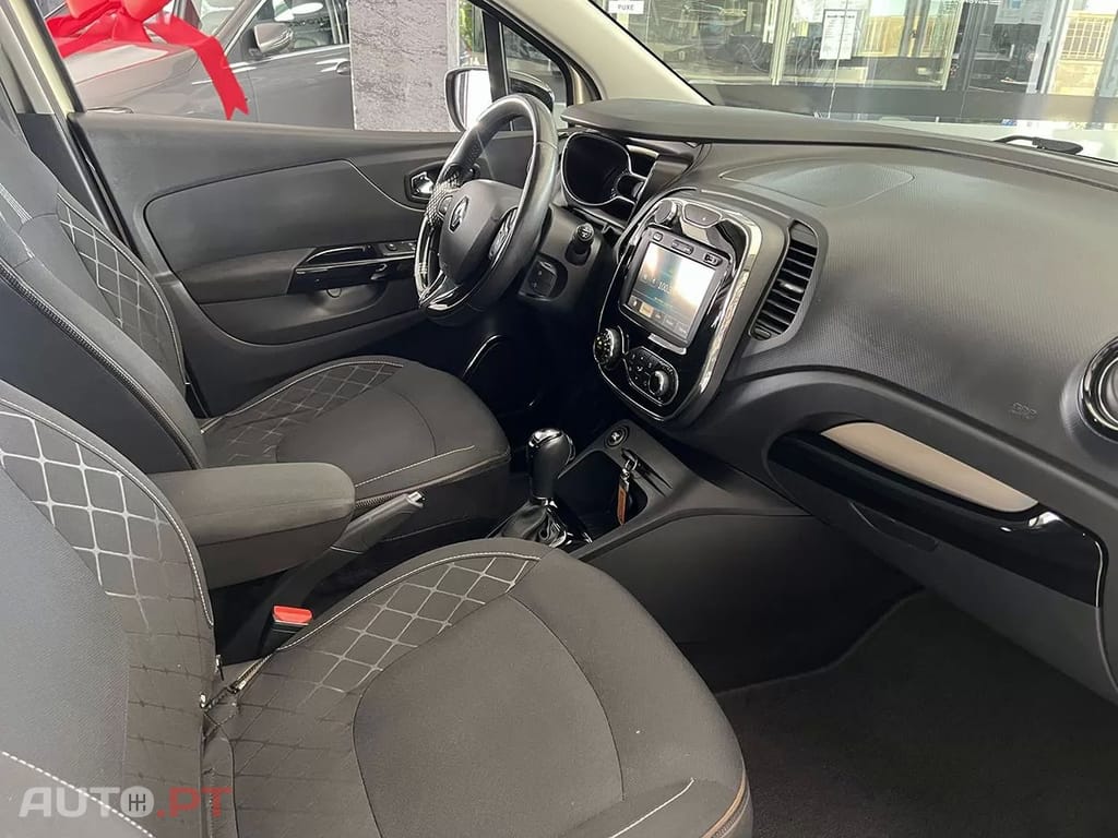 Renault Captur 1.2 TCe Exclusive EDC