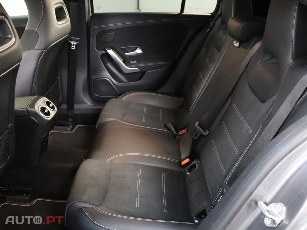 Mercedes-Benz A 250 e Auto AMG LINE