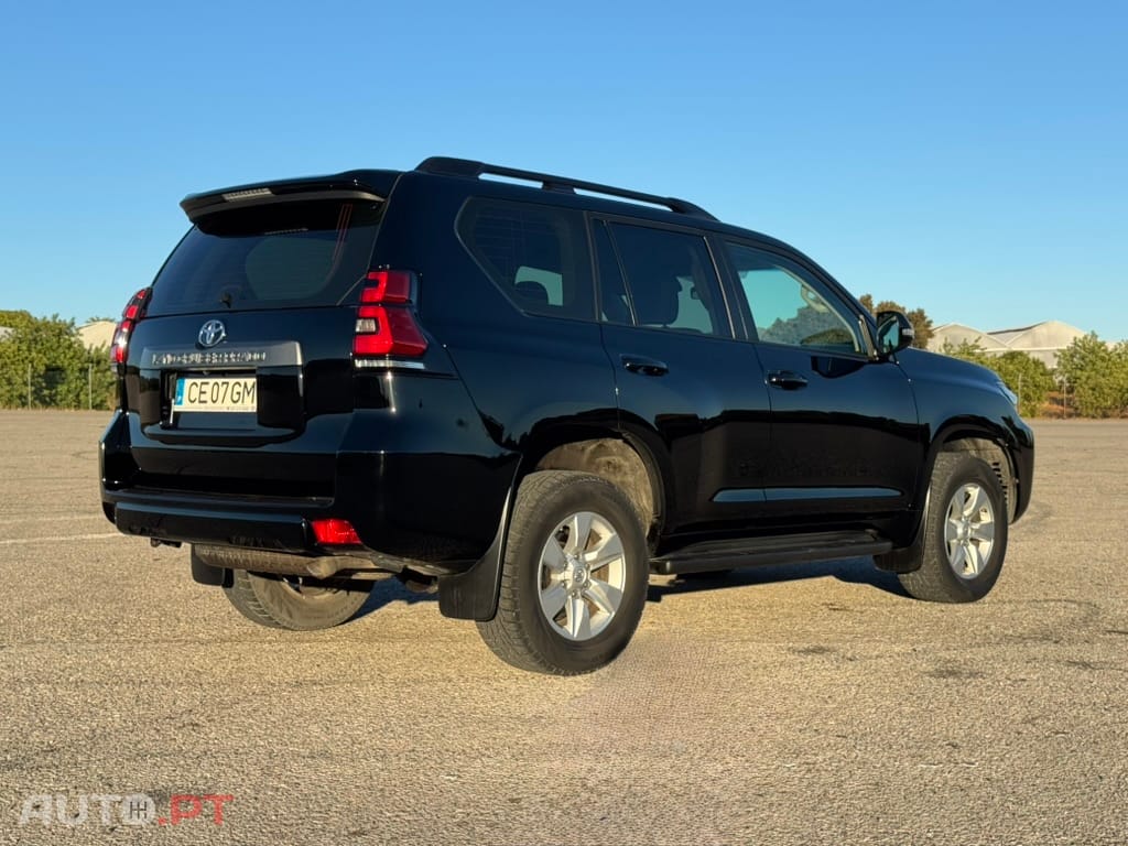 Toyota Land Cruiser 2.8 D-4D CA