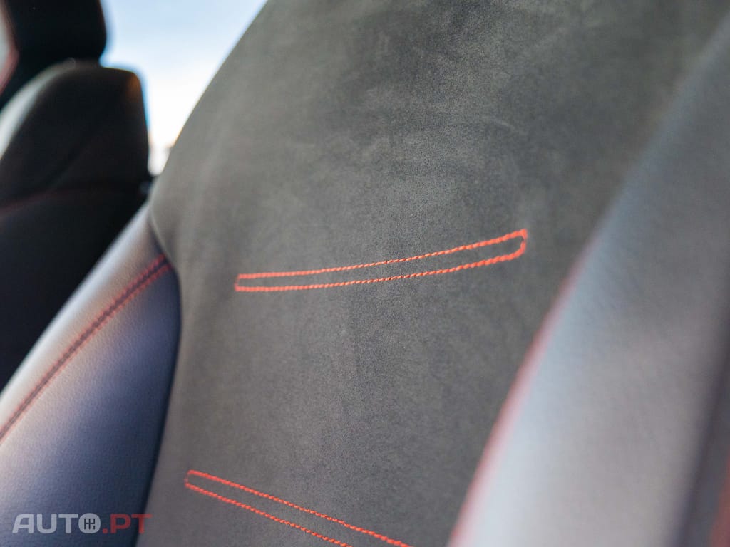 Mercedes-Benz A 250 e 8G-DCT AMG Line