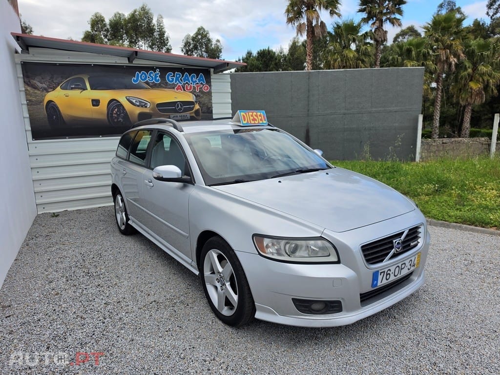 Volvo V50 1.6 D R-Design — fotografia 2
