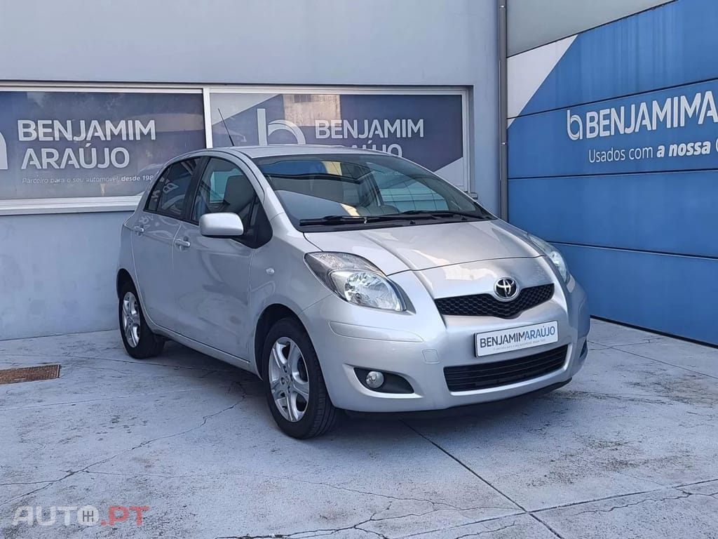 Toyota Yaris 1.0 VVT-i Comfort+AC