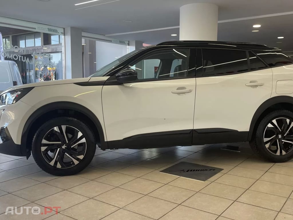 Peugeot 2008 1.2 PureTech Allure EAT8