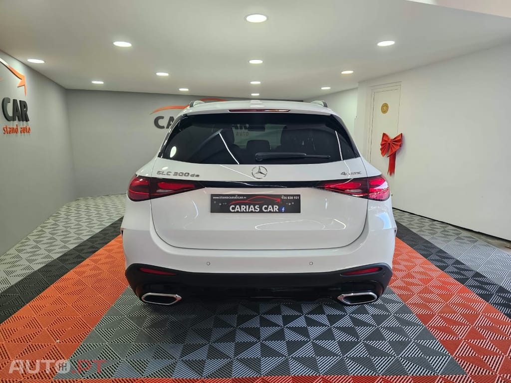 Mercedes-Benz GLC 300 de 4MATIC AMG Line