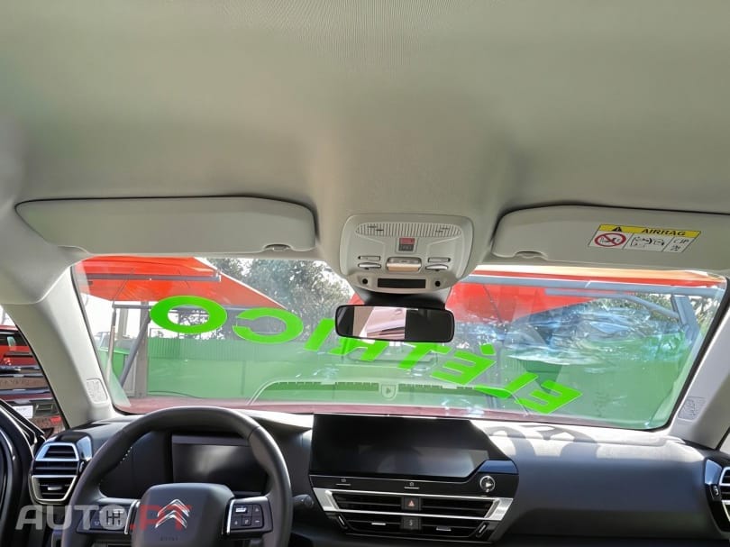 Citroen e-C4 X Feel