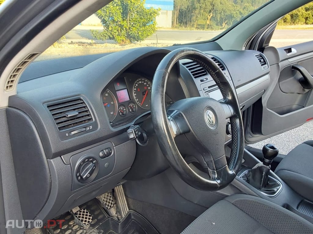 Volkswagen Golf Look GTI