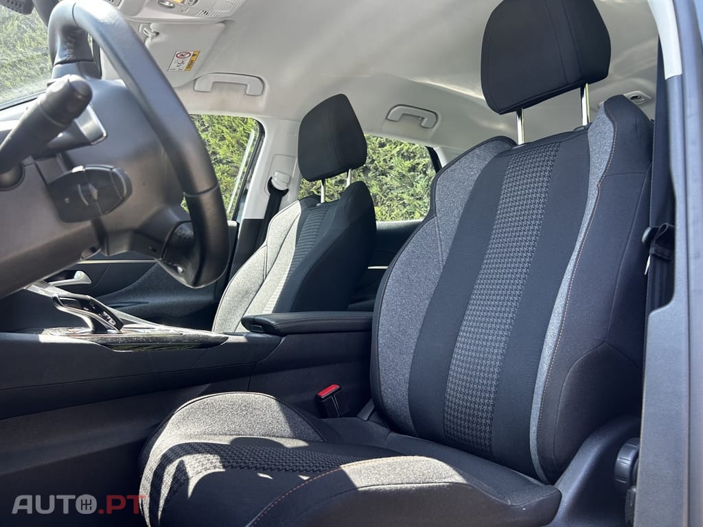 Peugeot 3008 PureTech 130 Stop & Start GPF EAT8 Active