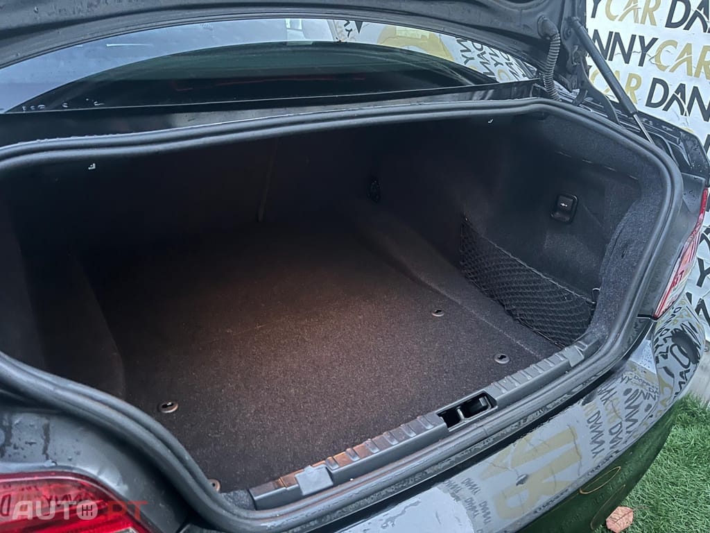 BMW 118 d Coupe Limited Edition Lifestyle c/ M Sport Pack