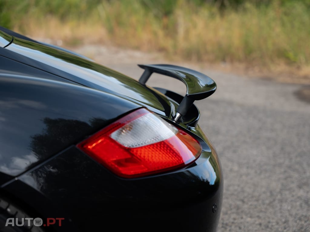 Porsche Cayman 2.7