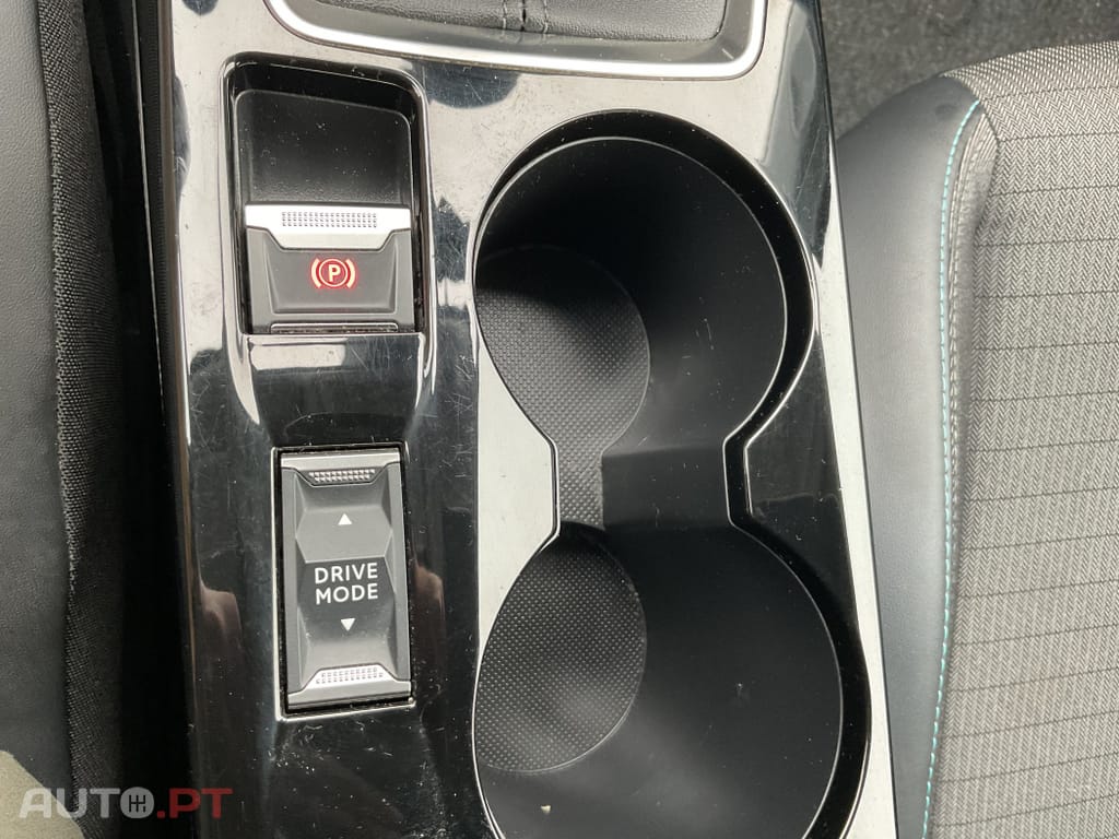 Peugeot 2008 1.5 BlueHDi Allure