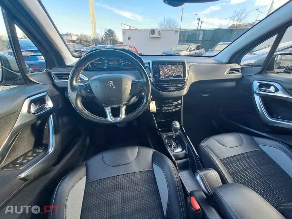 Peugeot 2008 1.2 PureTech Allure EAT6