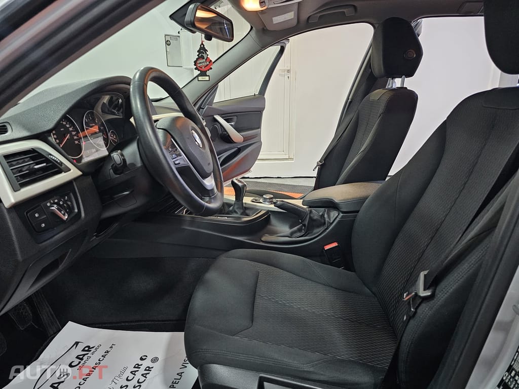 BMW 318 d Touring Line Sport