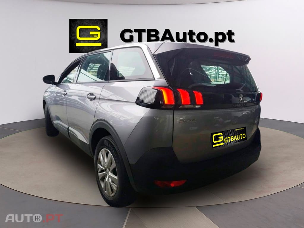 Peugeot 5008 1.2i Active Pack 7L EAT8