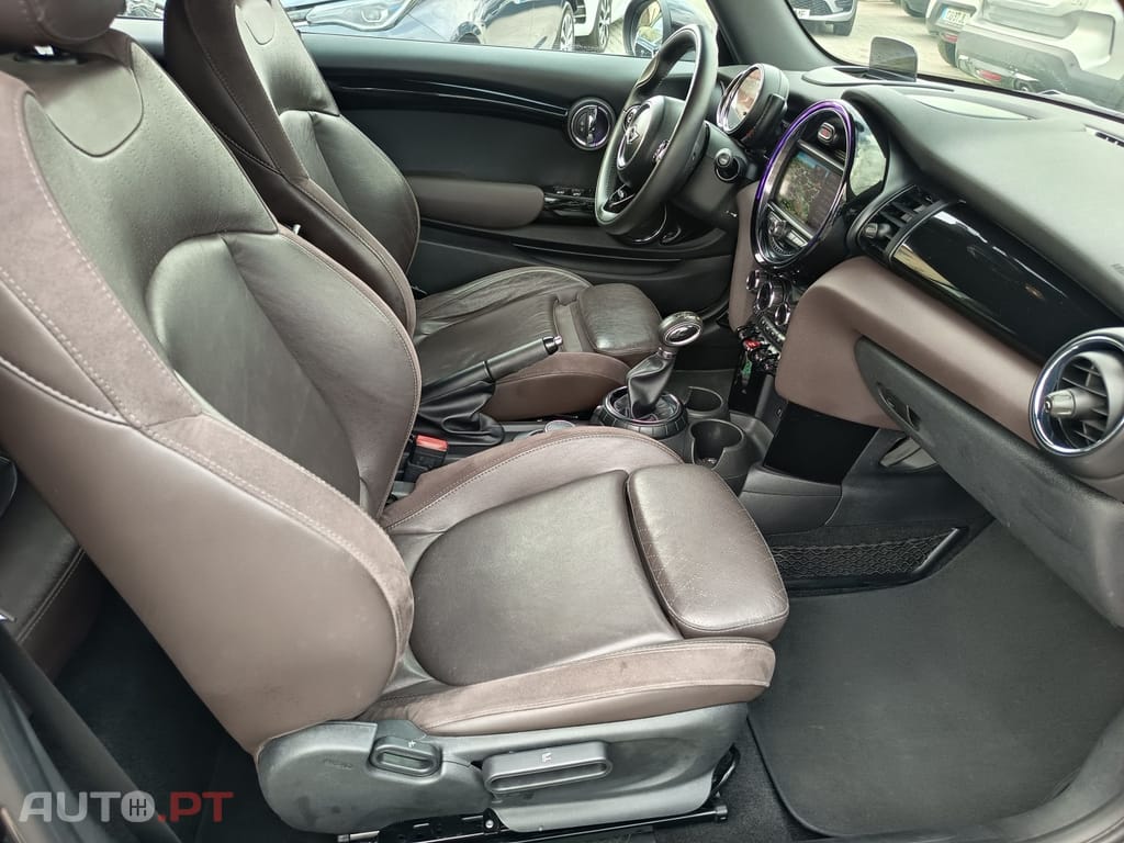 MINI Cabrio Cooper Premium Resolute Edition Auto