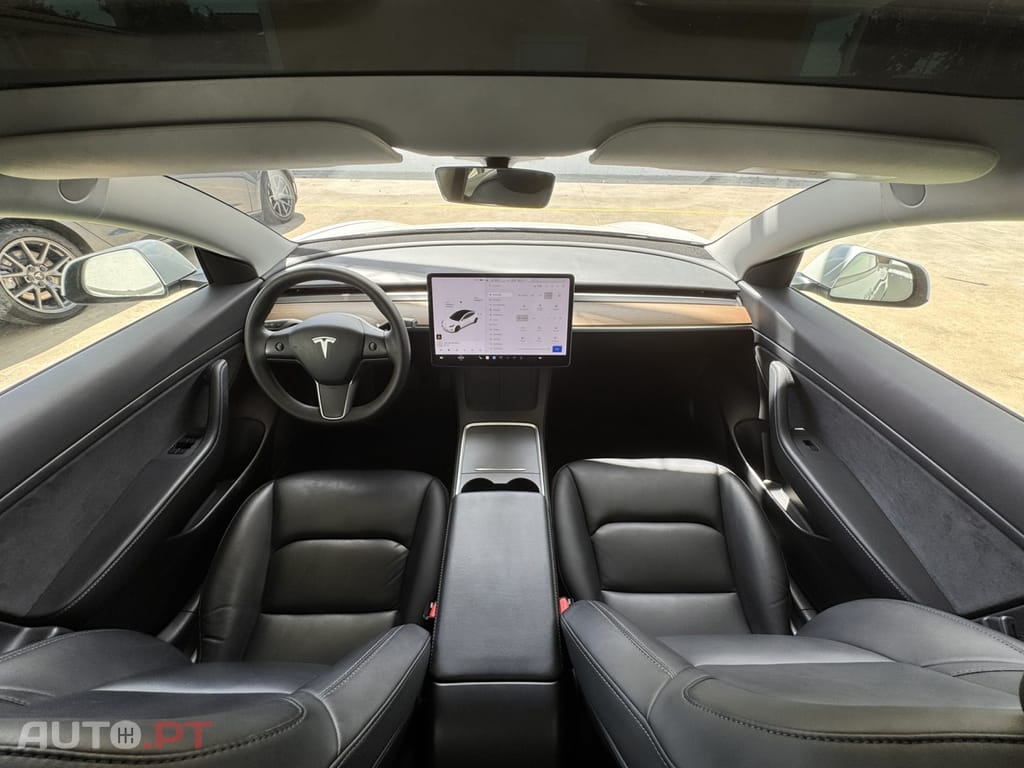 Tesla Model 3 Standard Range Plus RWD