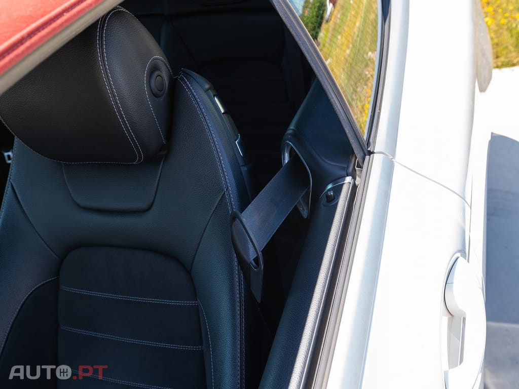 Mercedes-Benz C 220 d Cabrio AMG Line