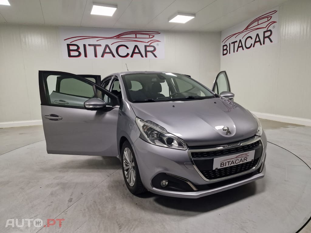Peugeot 208 1.5 BLUEHDI 102CV SIGNATURE GPS CAMARA TRASEIRA