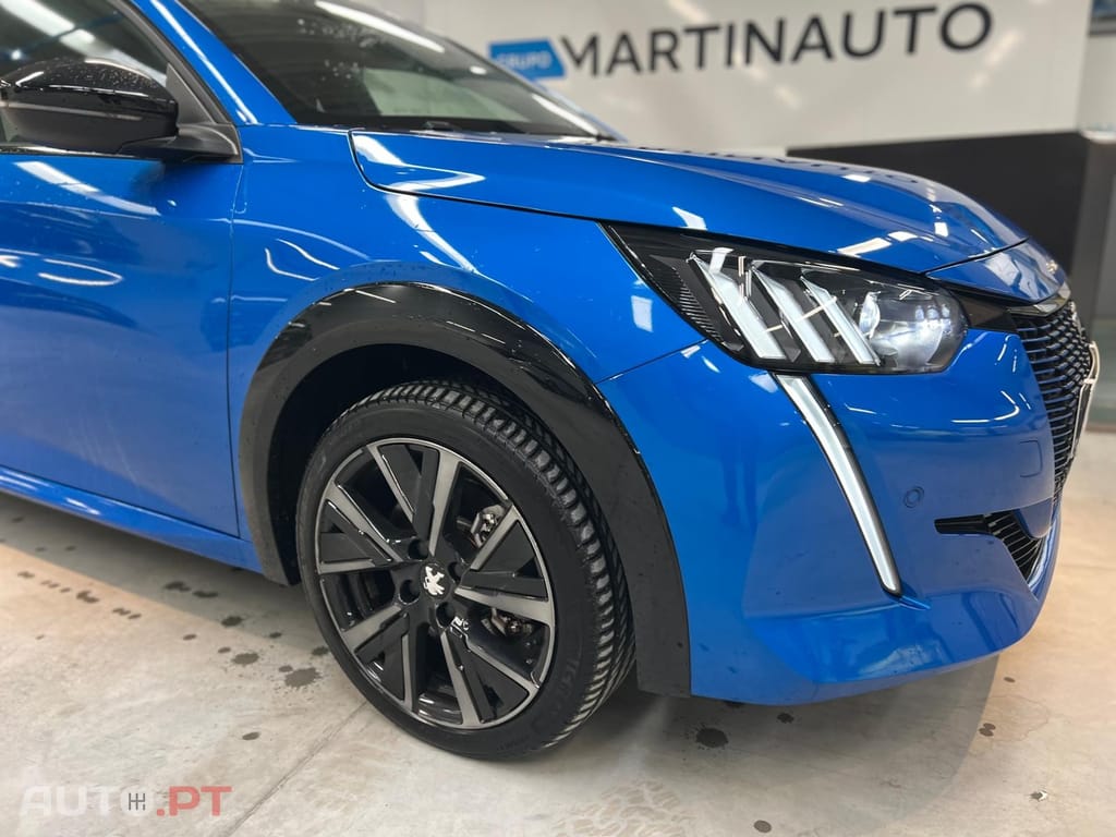 Peugeot E-208 50 kWh GT