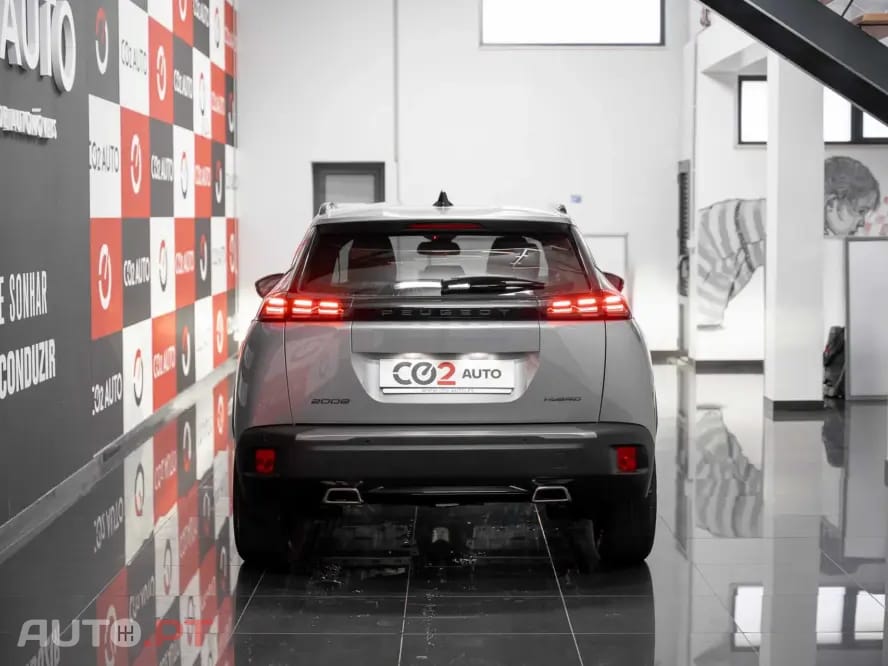 Peugeot 2008 1.2 Hybrid Allure e-DCS6