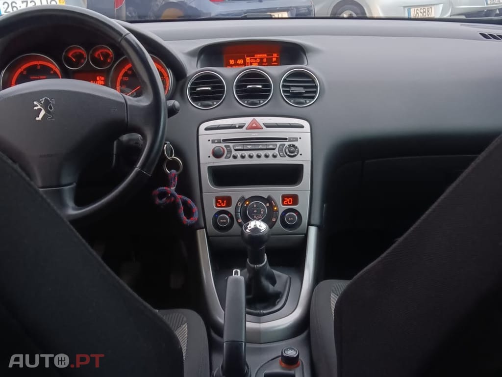 Peugeot 308 1.6 HDi Executive