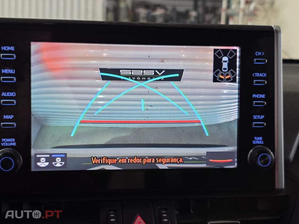 Toyota RAV4 2.5 Plug-in Hybrid Square Collection