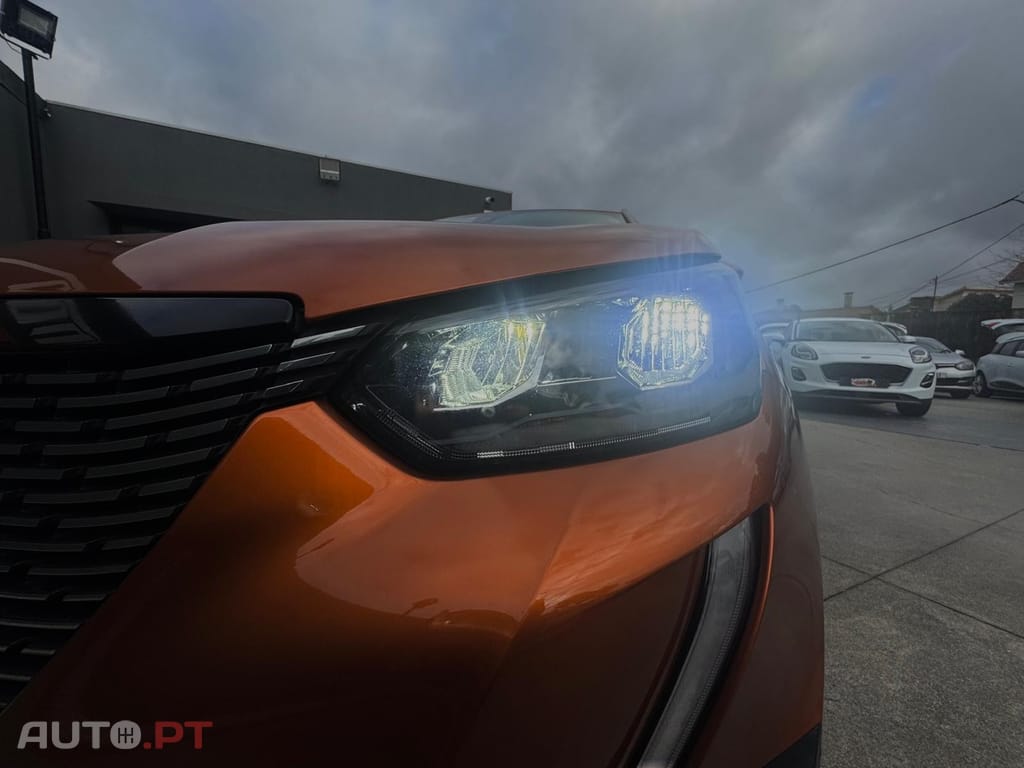 Peugeot 2008 PureTech 100 Allure