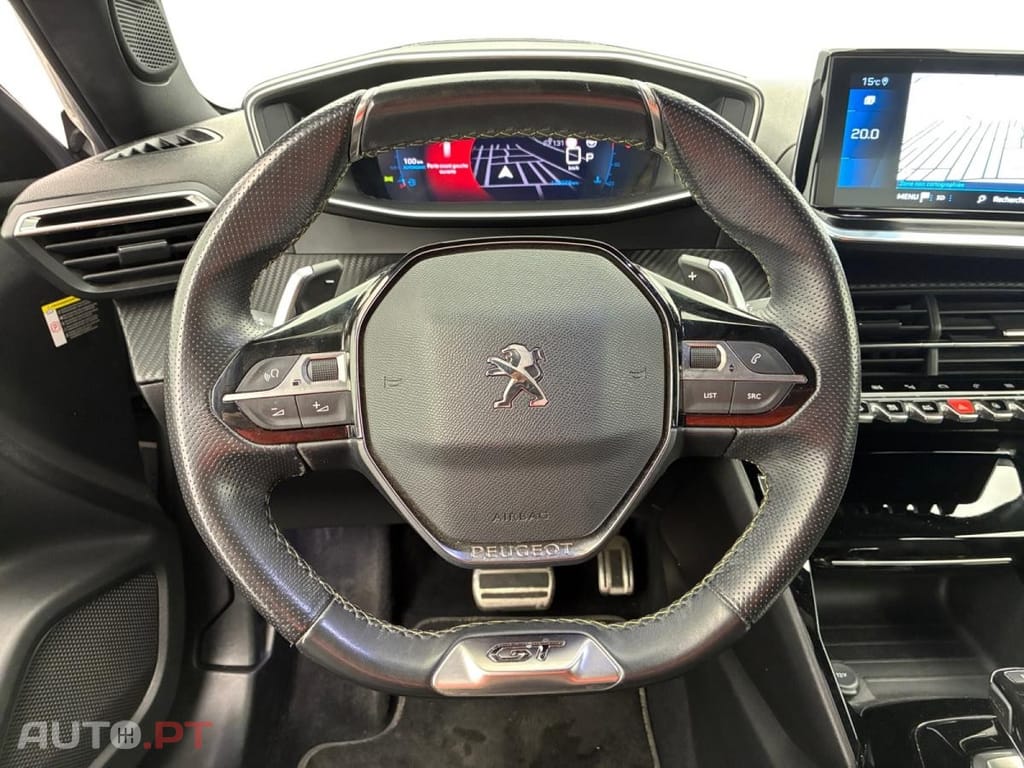 Peugeot 2008 1.2 PureTech GT EAT8