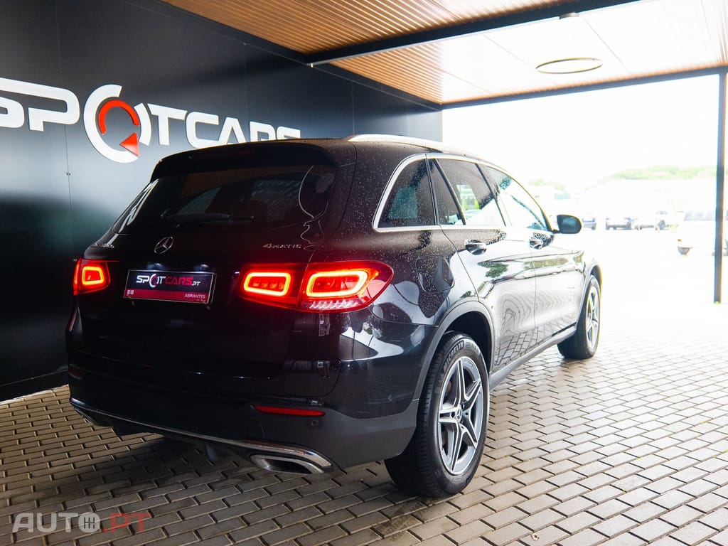 Mercedes-Benz GLC 300 4MATIC AMG LINE