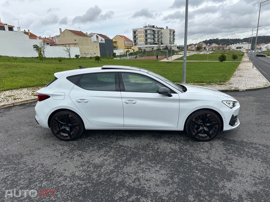 Cupra Leon 1.4 e-Hybrid VZ DSG