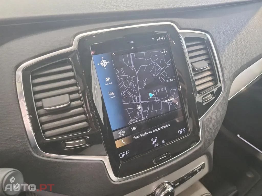 Volvo XC90 2.0 B5 Momentum Plus AWD