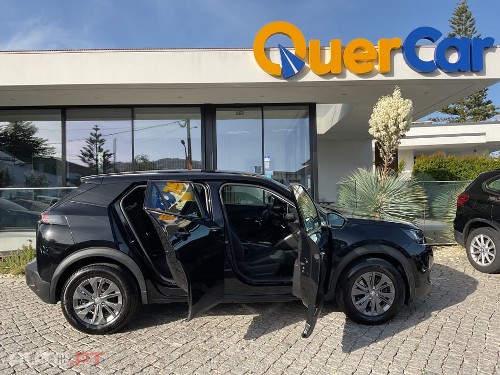 Peugeot E-2008 50 kWh Active